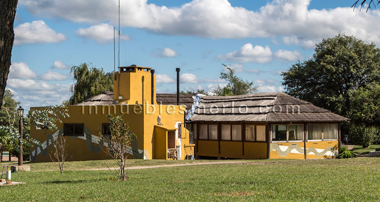 Vista quincho e instalaciones